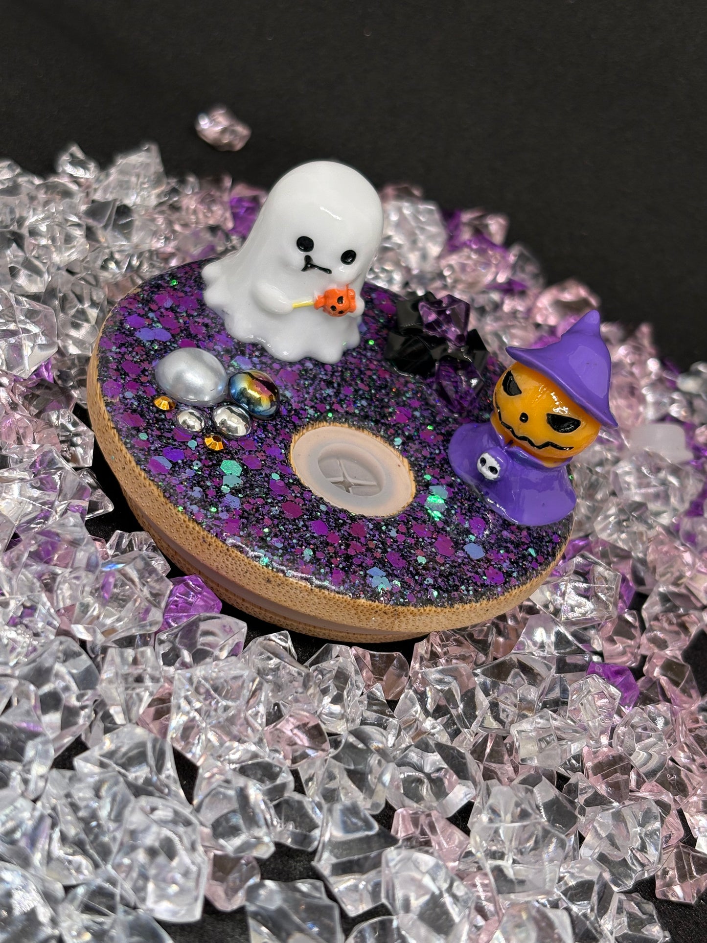 decorated lid
